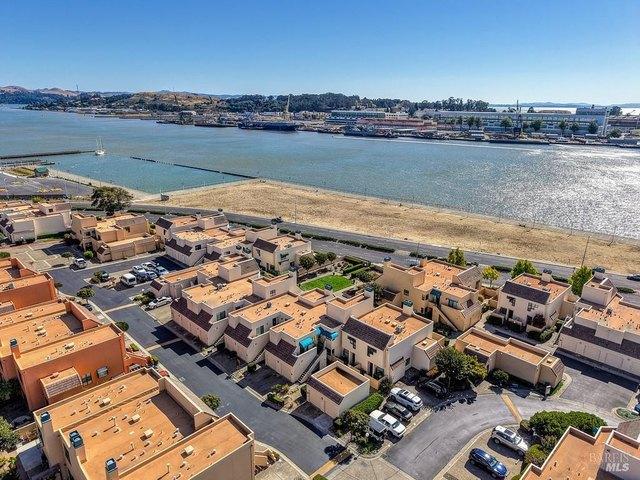 Condo for sale in Solano, California