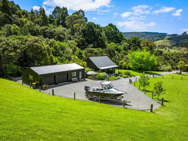 House for sale in Kawau Island