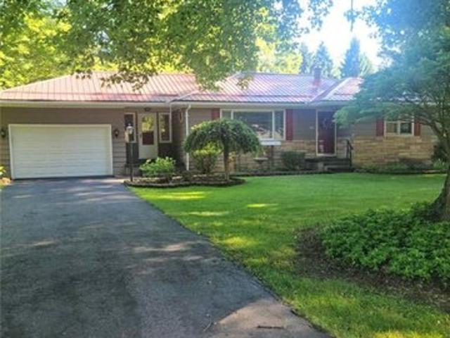 House for sale in Andover, Ohio