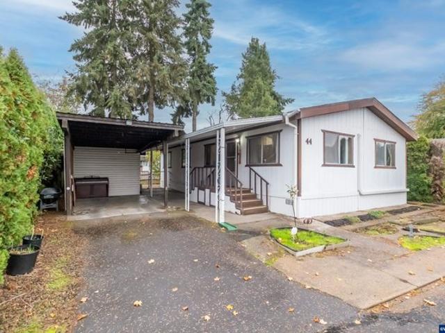 House for sale in Oregonia