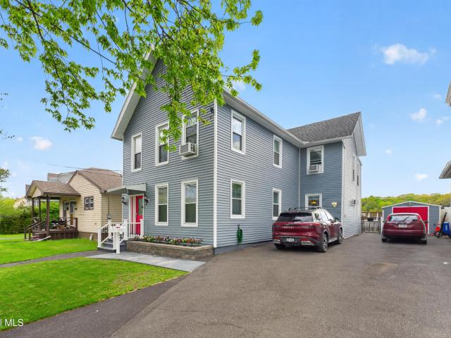 House for sale in Saratoga, New York