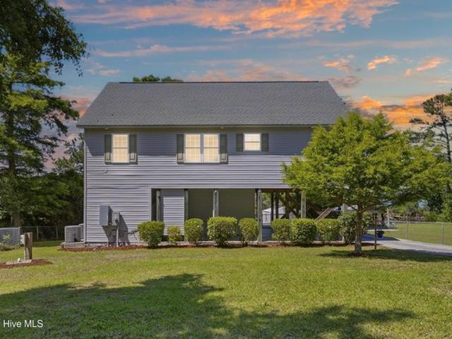 House for sale in Sneads Ferry, North Carolina
