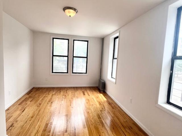 Room for rent in Arverne, New York