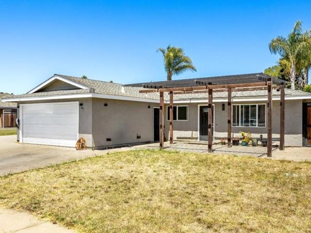 House for sale in Freedom, California