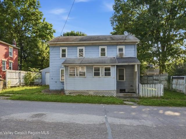 House for sale in Bloomington, New York