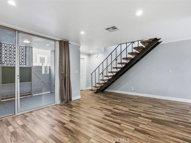 Townhouse for sale in Inglewood, Los Angeles County