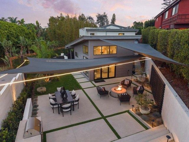 House for sale in Cardiff, California