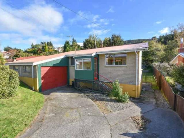 House for rent in Otakou