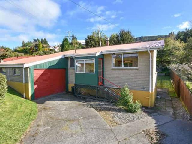 House for rent in Otakou