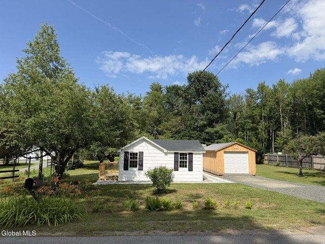 House for sale in Broadalbin, New York