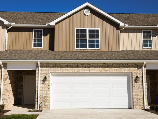 Townhouse for sale in Bridgeport, West Virginia