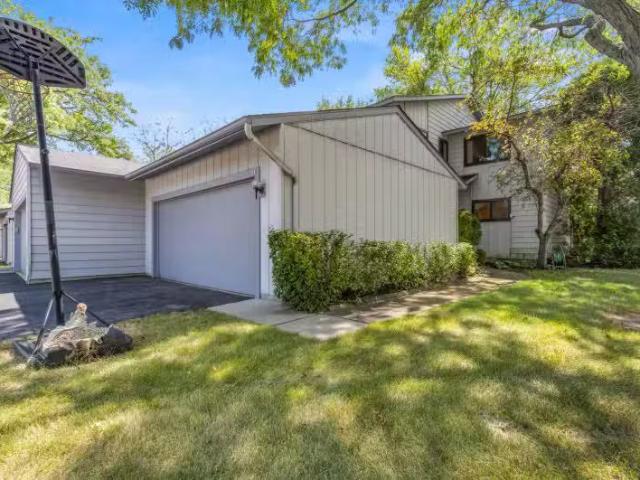 Condo for sale in Buffalo Grove