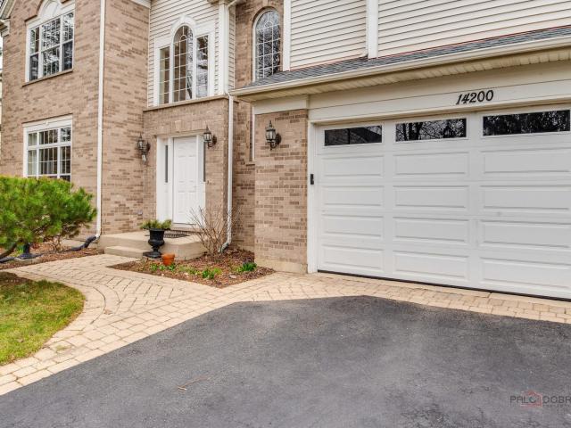 Property for sale in Green Oaks, Illinois