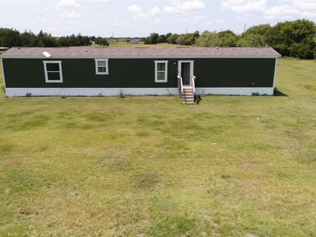 House for sale in Navarro, Texas