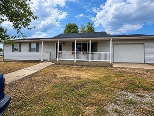 House for sale in Dixon, Missouri