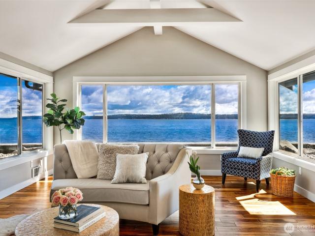 House for sale in Vashon, Washington