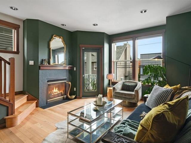 Townhouse for sale in Seattle, Washington