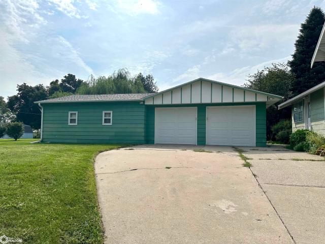 House for sale in Grinnell, Iowa