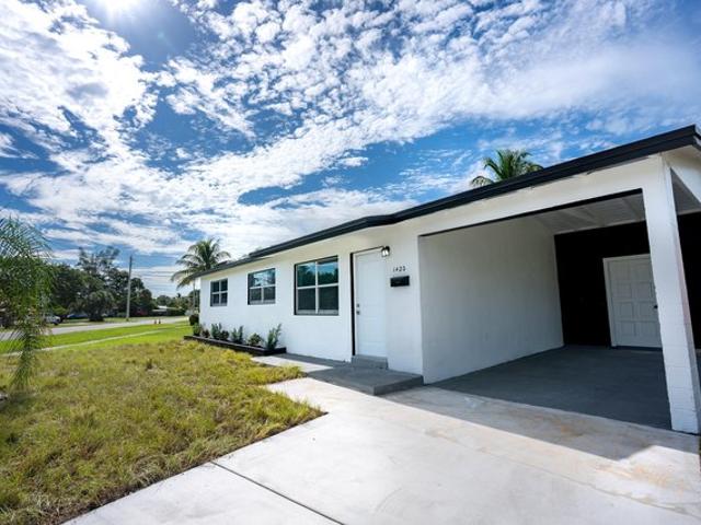 House for sale in Lake Park, Palm Beach County