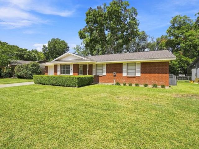 House for sale in Ellis, Texas