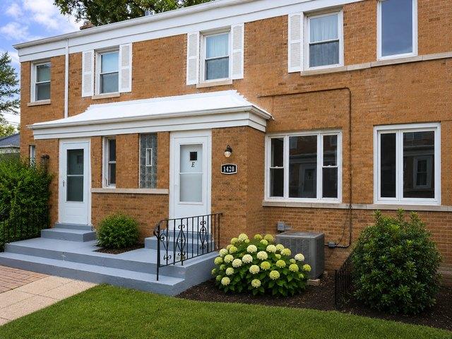 Townhouse for sale in River Forest, Illinois