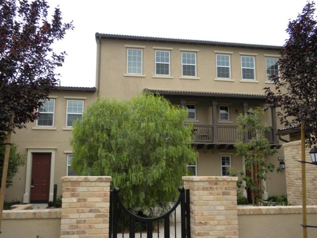 Room for rent in Tustin, California