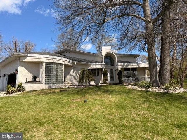 House for sale in Dresher, Pennsylvania