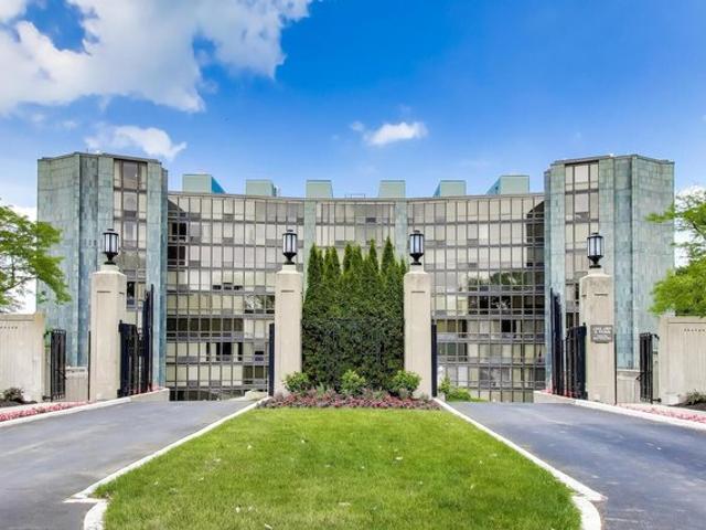 Condo for sale in Wilmette, Illinois