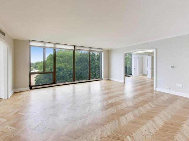 Condo for sale in Wilmette, Illinois