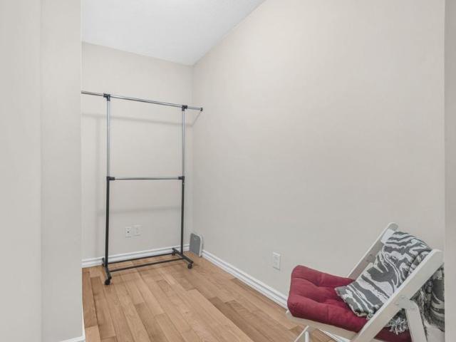 Apartment for rent in Coal Harbour, Vancouver