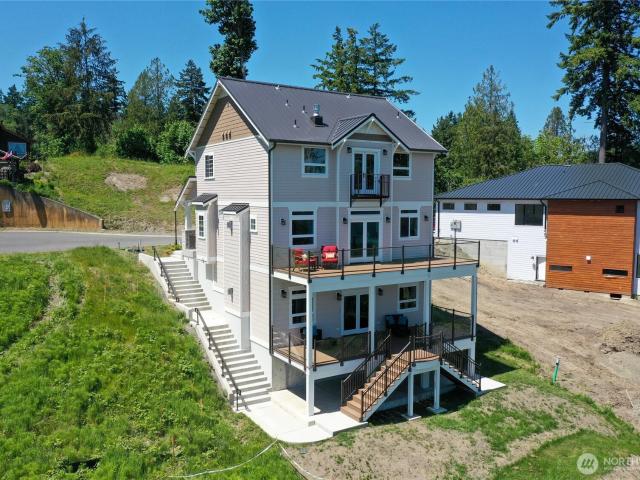 House for sale in Olalla, Washington