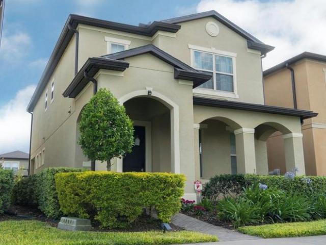 House for sale in Oakland, Florida
