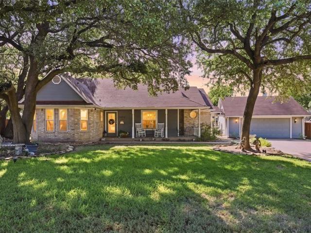 House for sale in Woodway, McLennan County
