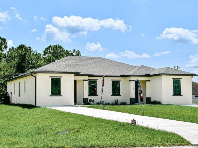 Duplex for sale in Lehigh Acres