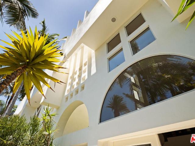 Property for sale in Canoga Park, California