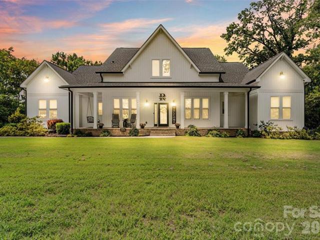 House for sale in Marshville, North Carolina