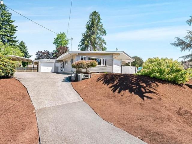 House for sale in Oregonia