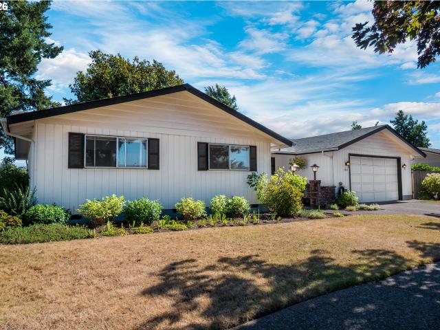 House for sale in Oregonia