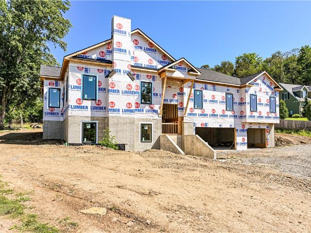 House for sale in Hostetter, Pennsylvania