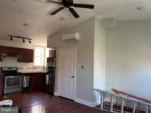 House for sale in South Philadelphia, Philadelphia