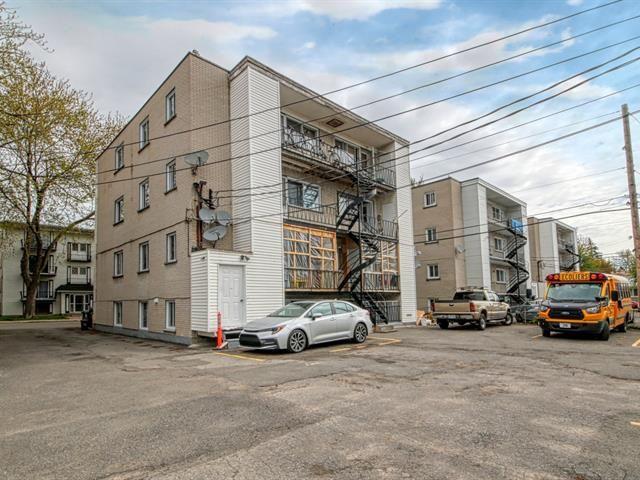 Apartment for rent in St. Leonard's, Quebec