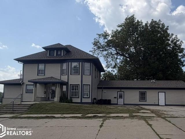 House for sale in Newton, Iowa