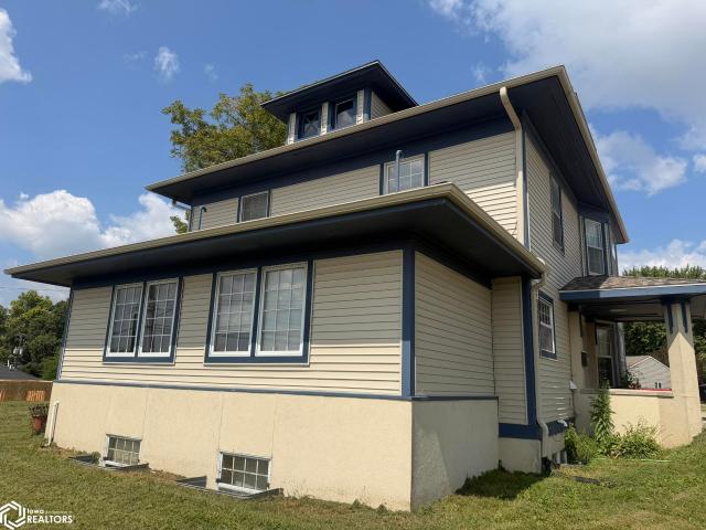 House for sale in Newton, Iowa