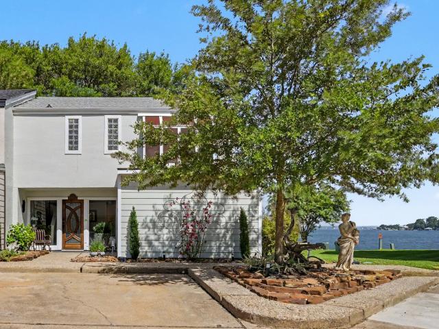 Townhouse for sale in Willis, Texas