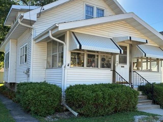 House for sale in Oshkosh, Winnebago County