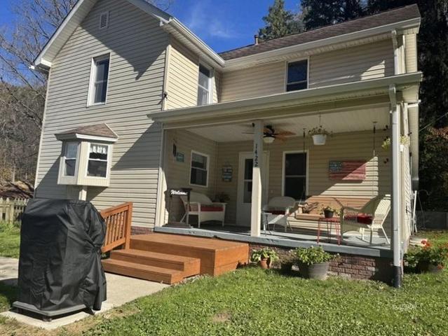 House for sale in New Marshfield, Athens County