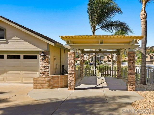 House for sale in Escondido, San Diego County