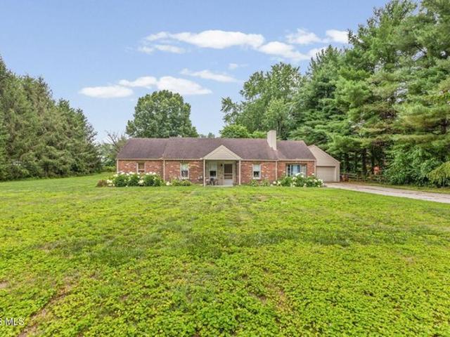 House for sale in Swanton, Ohio