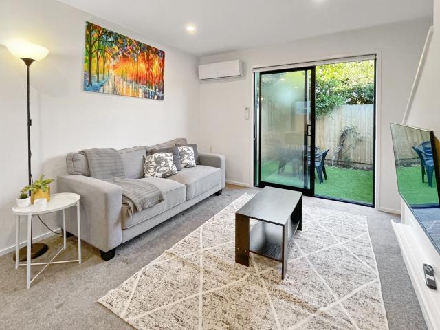 Townhouse for rent in Oakura, Canterbury