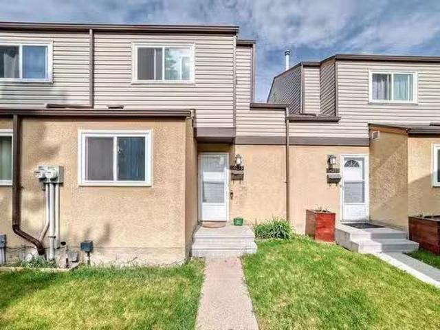 Condo for sale in Wedgewood, Alberta